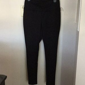 Black skinny pants
